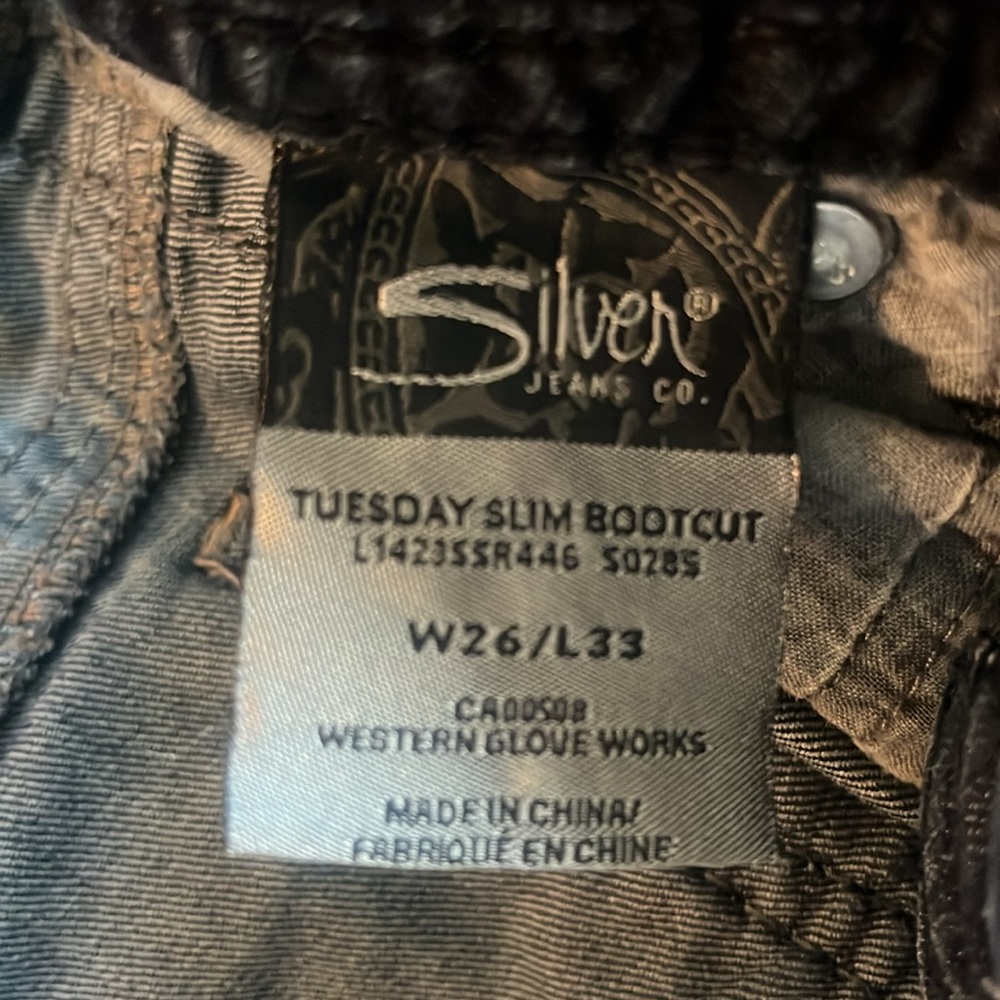 Tuesday Slim Bootcut, Low Rise, Silvers - Picture 4 of 5